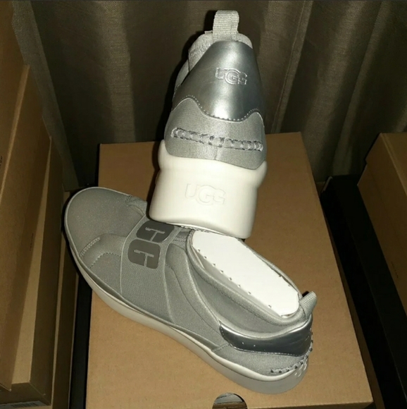Women's NIB Sz 9.5 UGG AUSTRALIA Silver&White NO-LACE Platform SNEAKER, Shoes - Picture 8 of 10